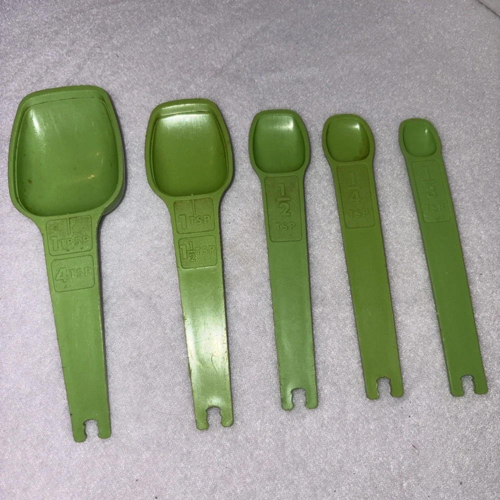 Tupperware Nesting Measuring Spoons Vintage Green Spoons No Keeper Ring Nesting
